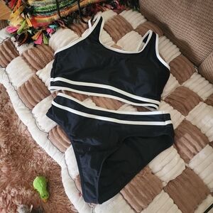 Black and White Women's Bikini Set